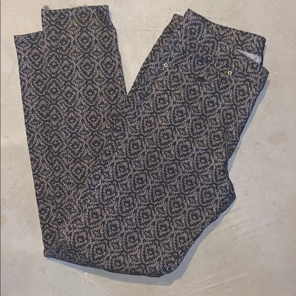 H & M stretch patterned pants - Picture 1 of 4